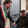 il sindaco paolo biavati rende omaggio al partigiano maurizio perona foto di franco brunetta4548-1067x800